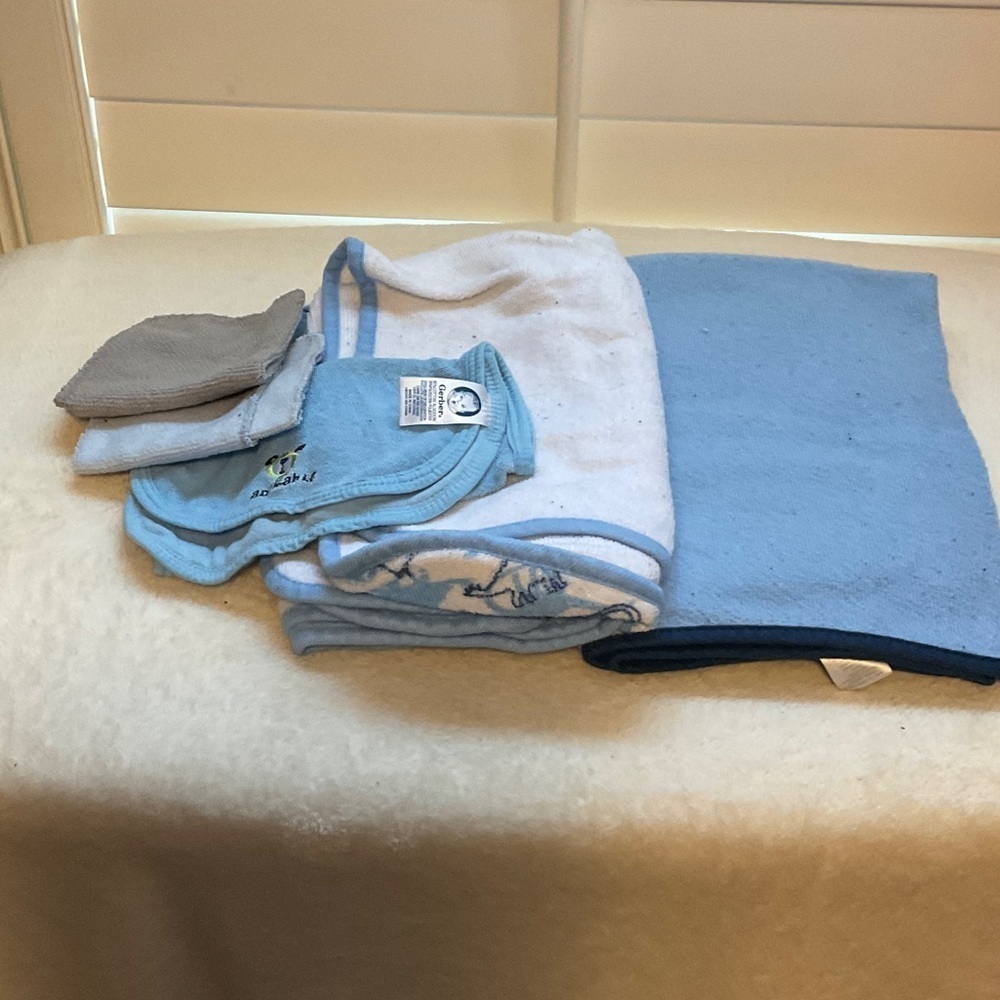 Blue and White Kids Towel Set